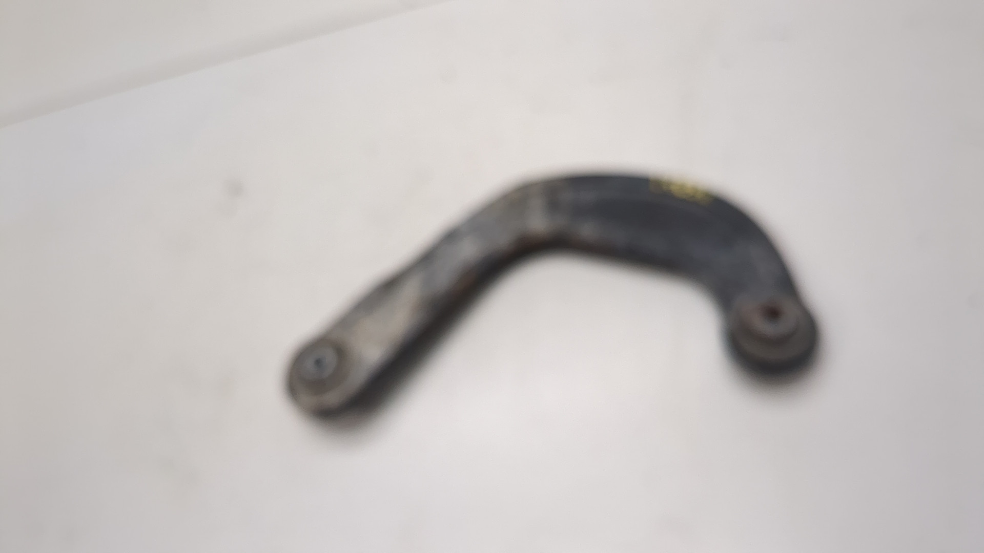 Рычаг задний правый