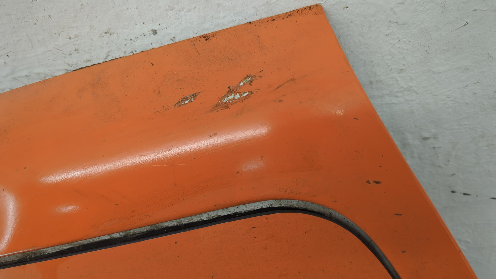 Дверь багажника правая