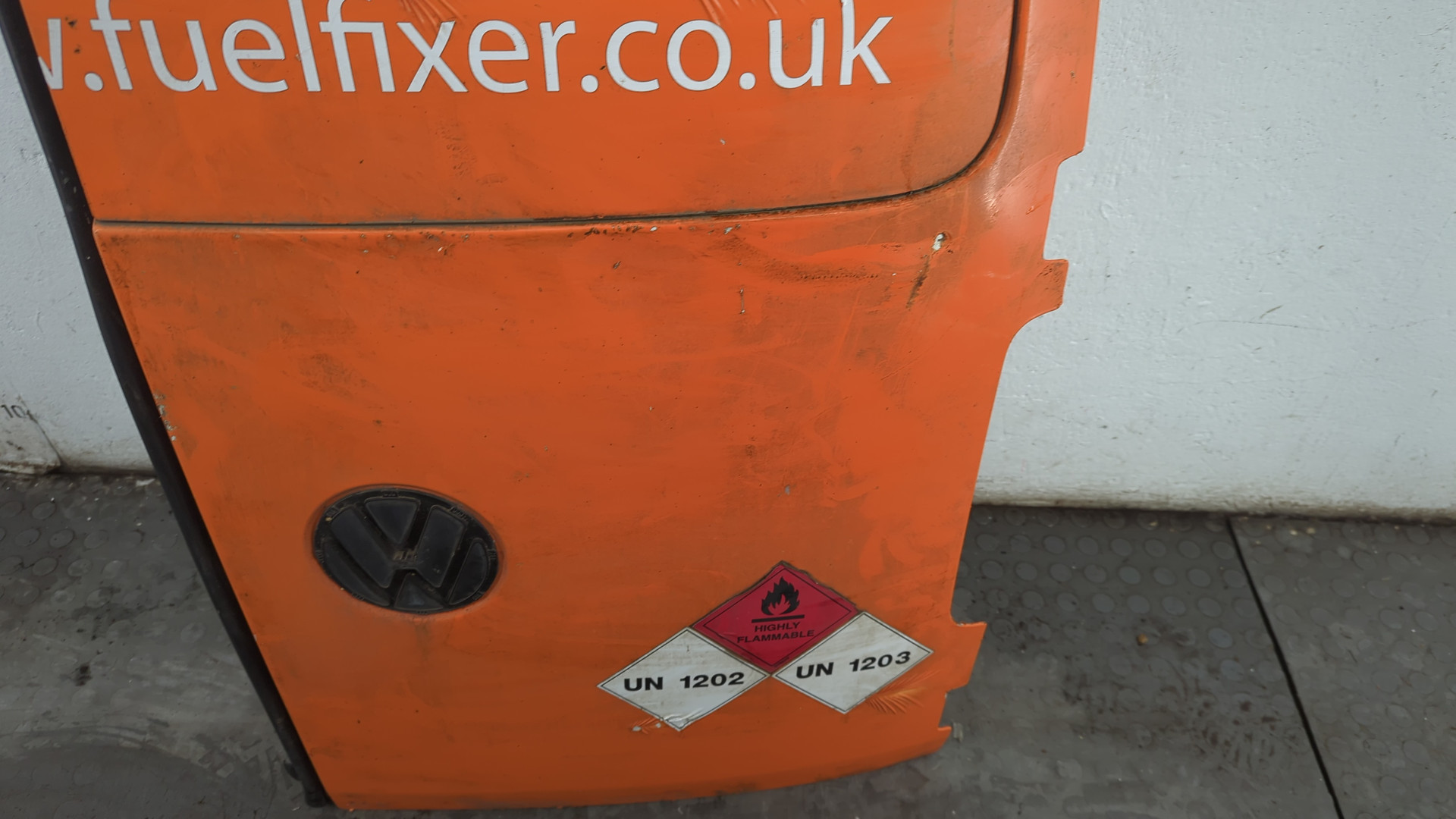 Дверь багажника правая