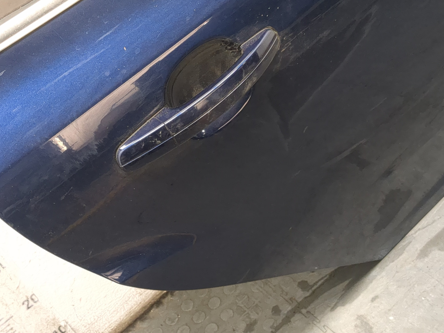 Дверь задняя правая