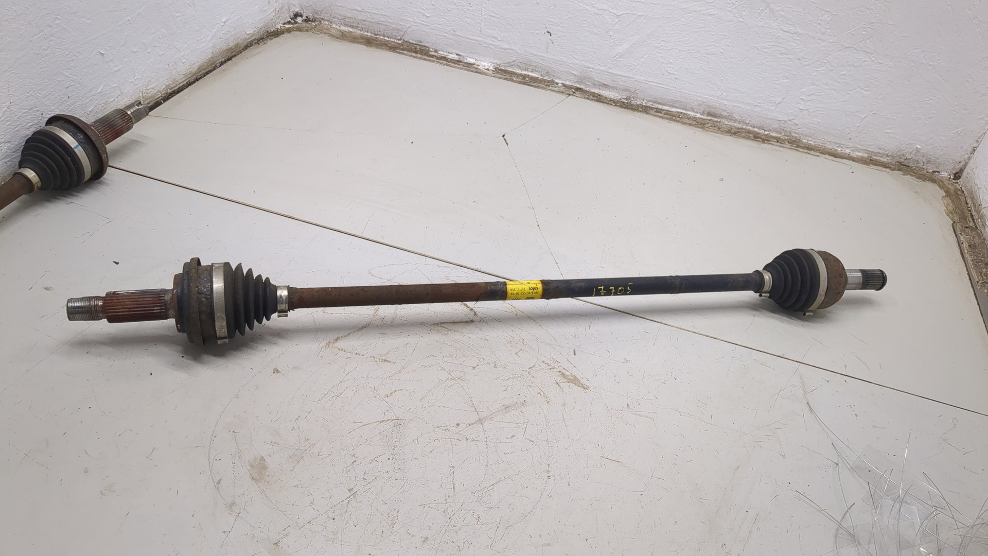 Полуось задняя правая