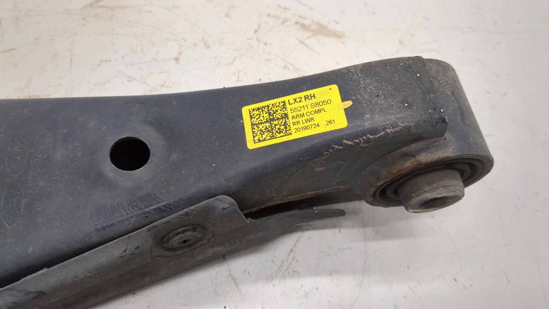 Рычаг задний правый