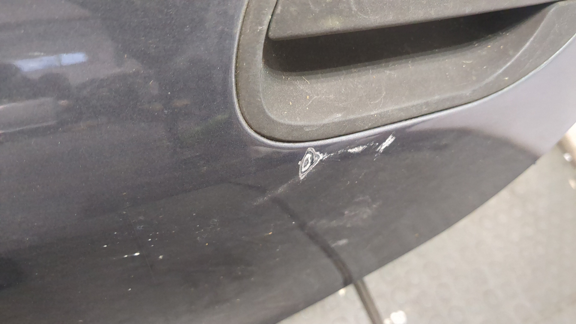 Дверь задняя левая