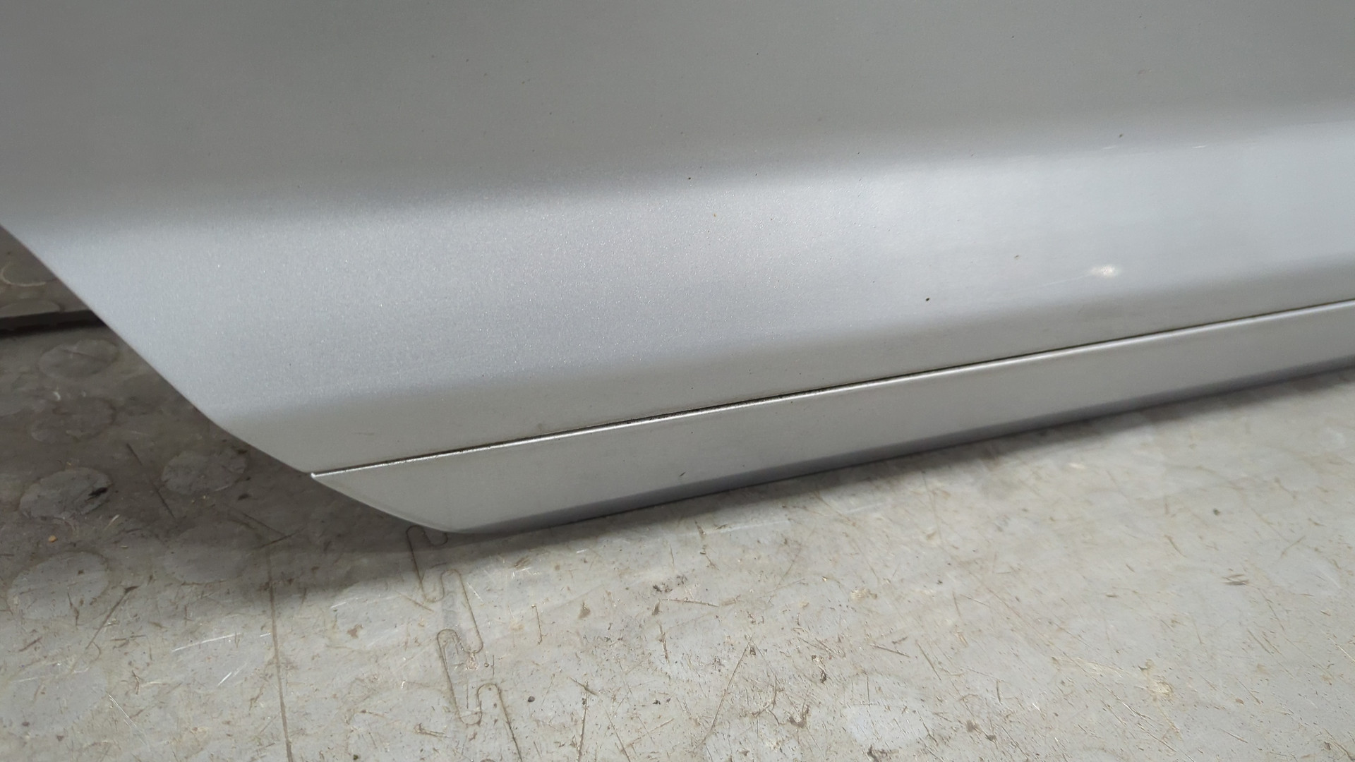 Дверь задняя правая