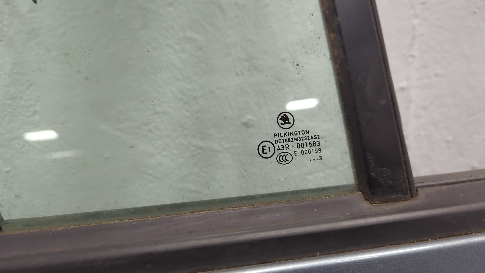 Дверь задняя правая