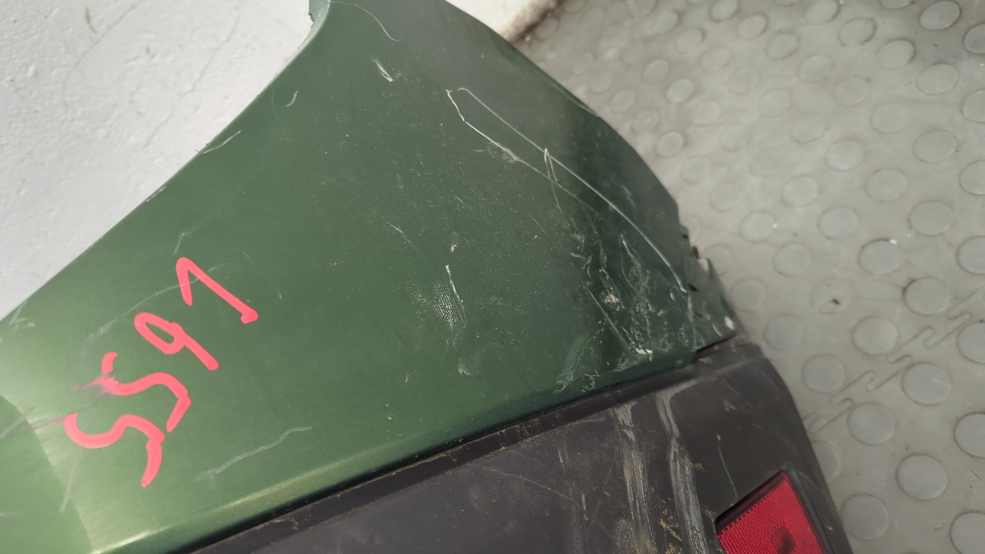 Бампер задний