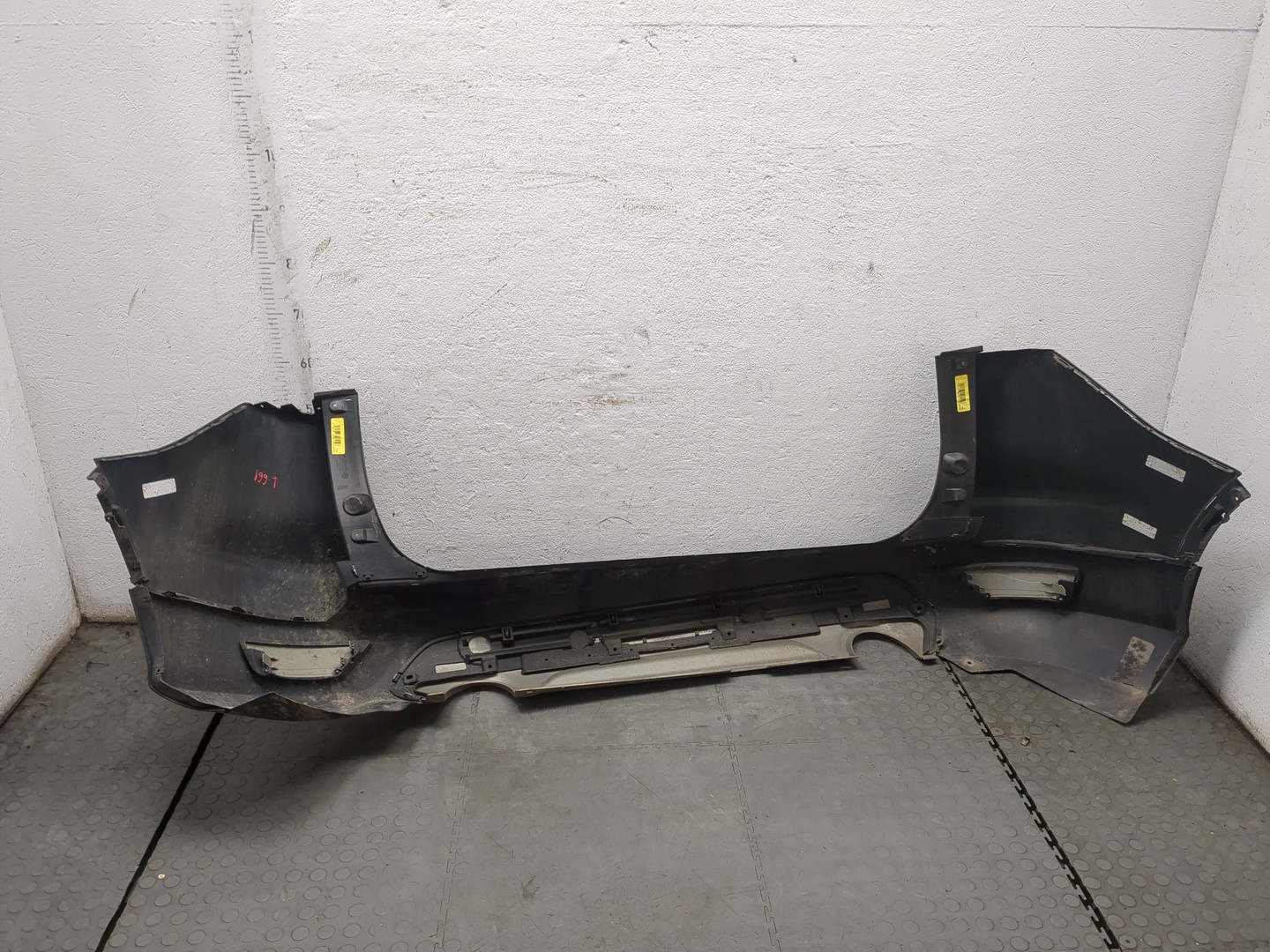 Бампер задний