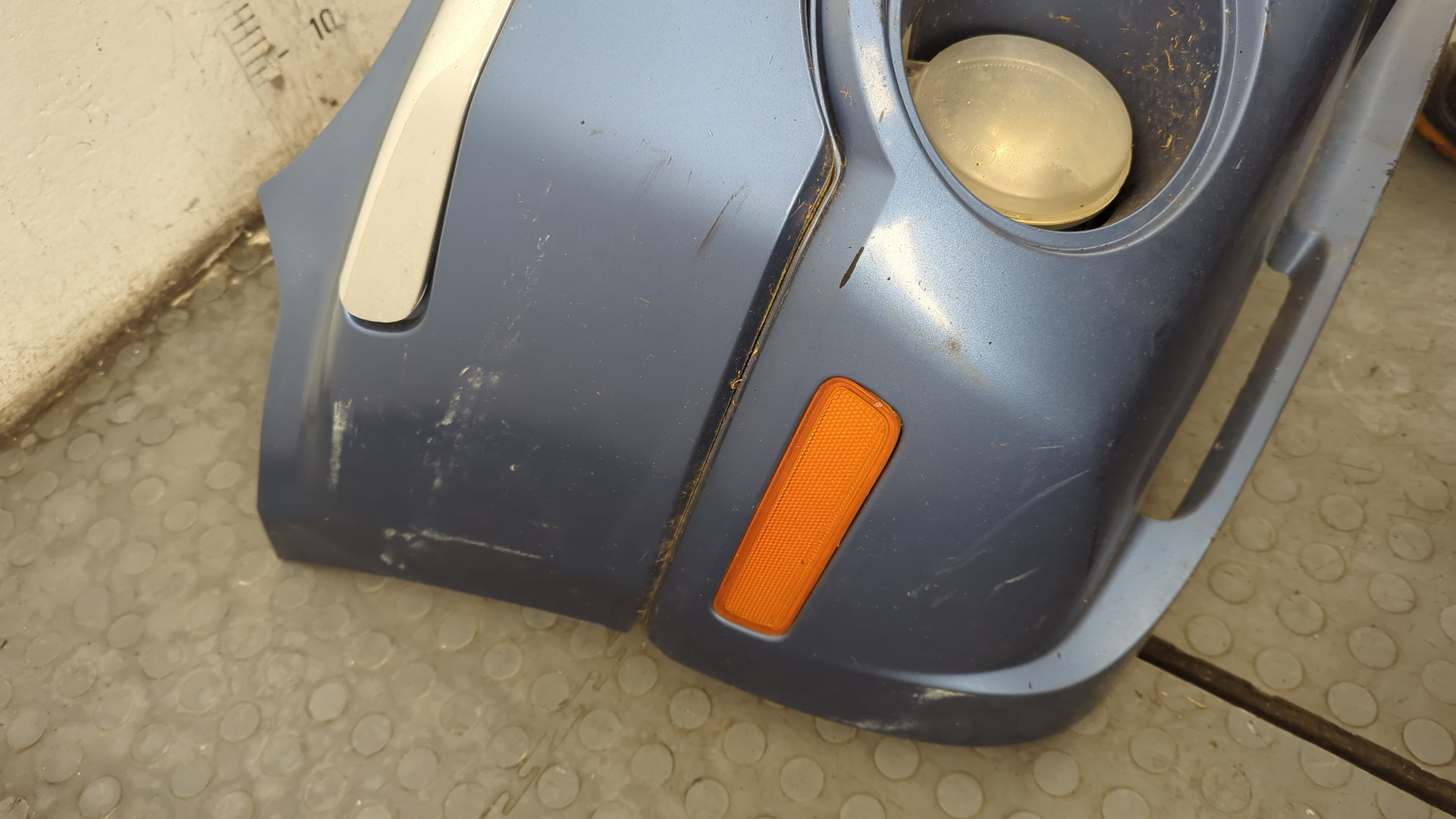 Бампер передний