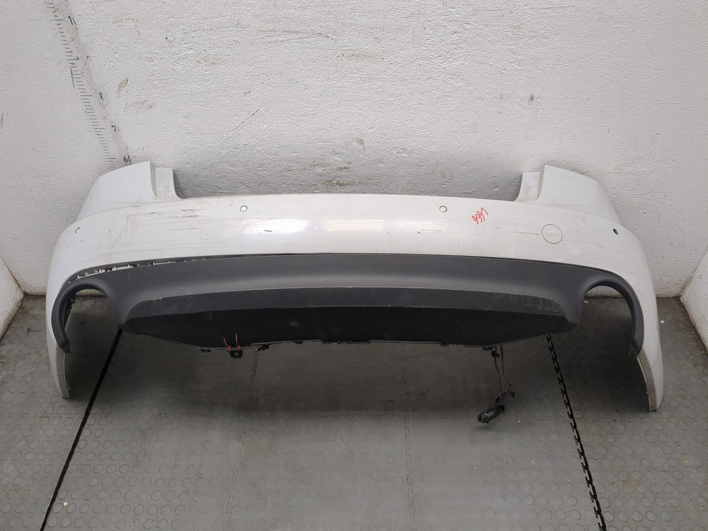 Бампер задний