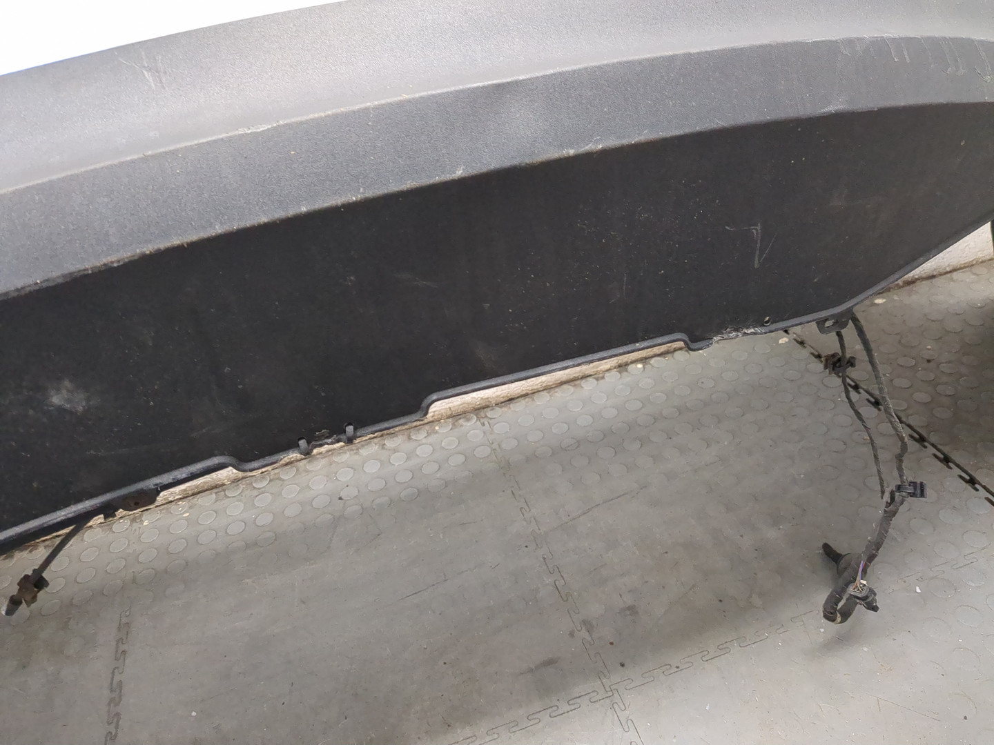 Бампер задний