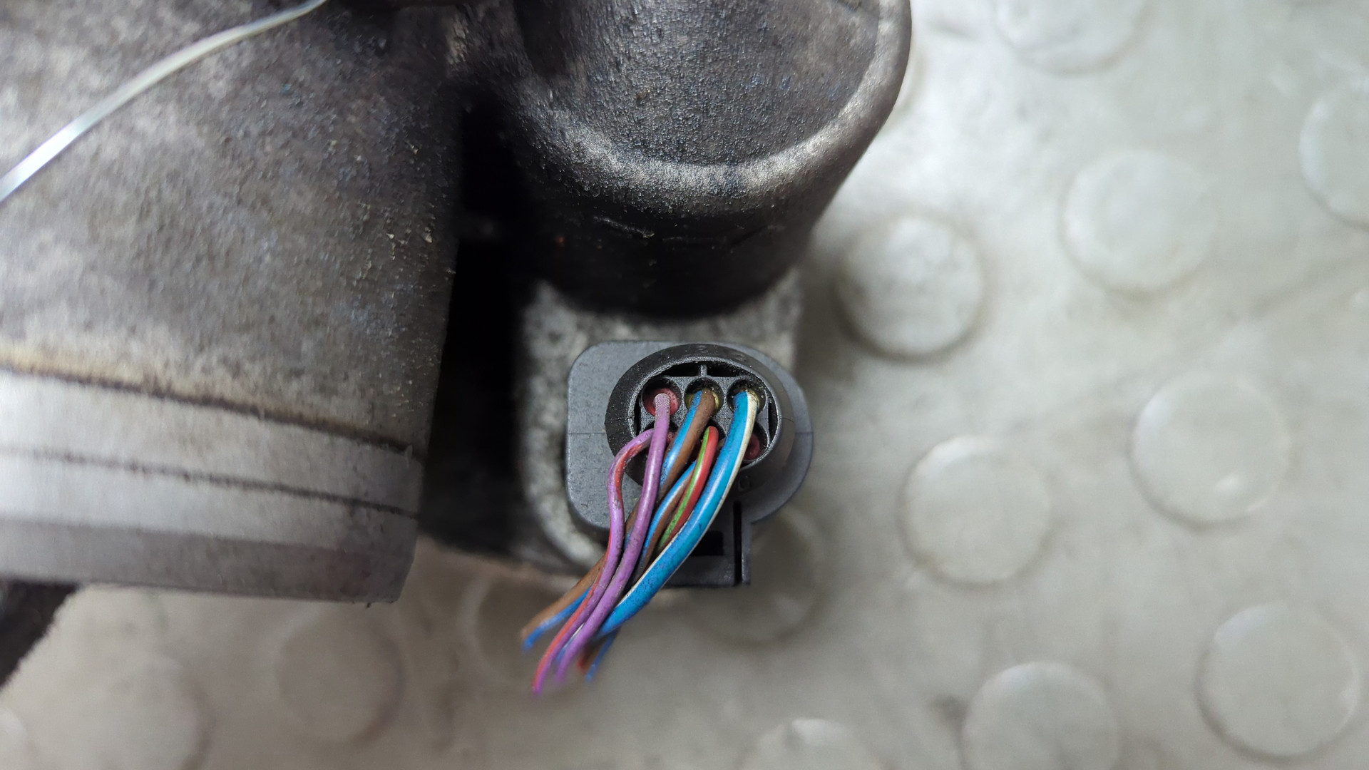 Заслонка дроссельная электрическая