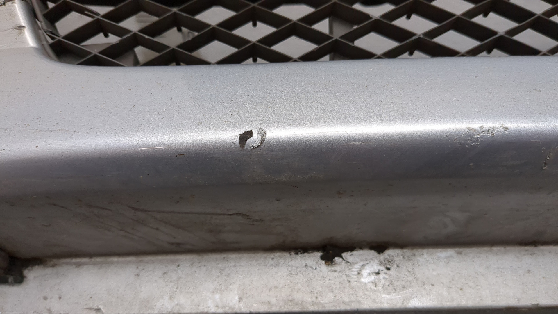 Бампер передний