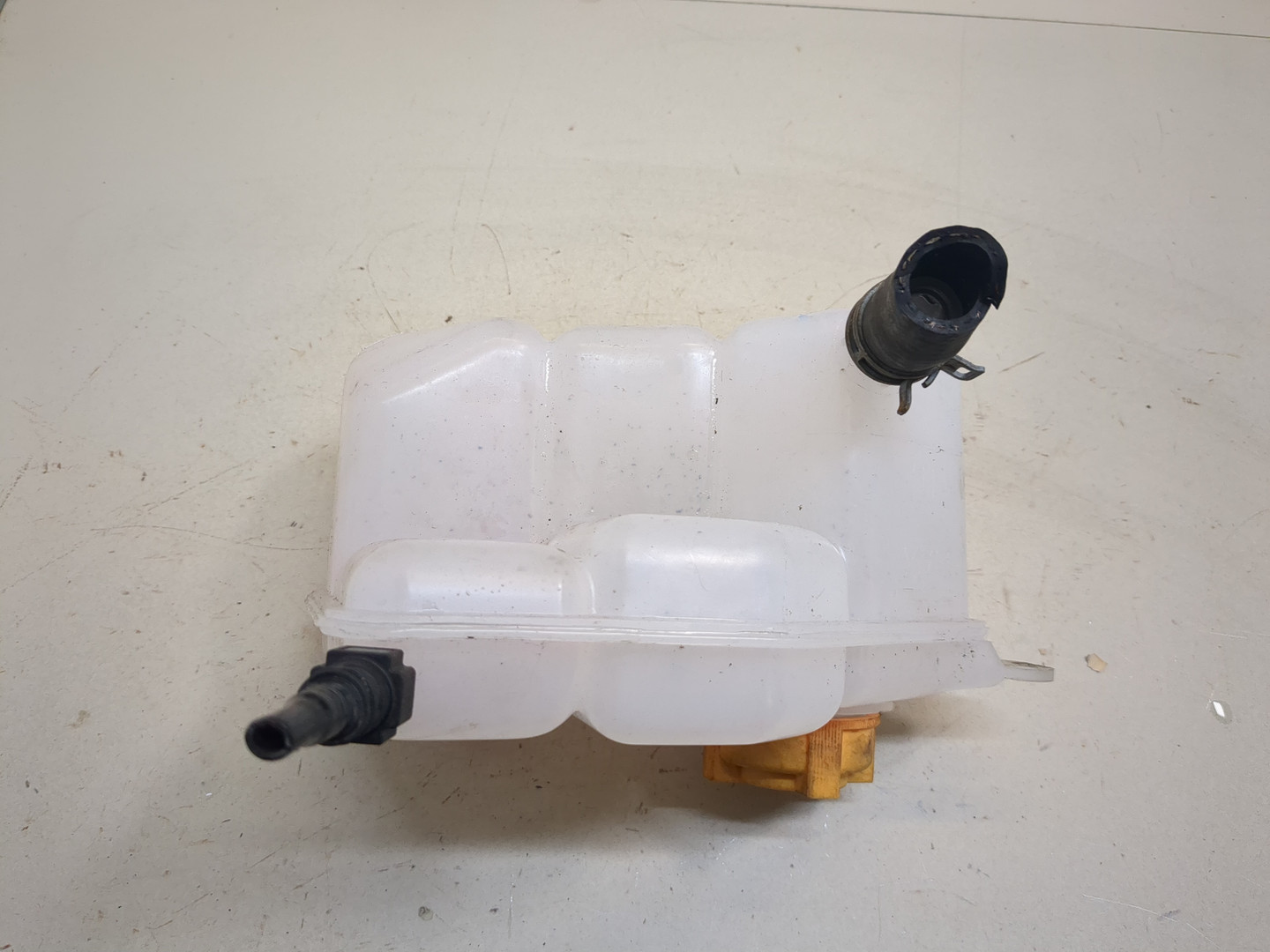 Бачок расширительный