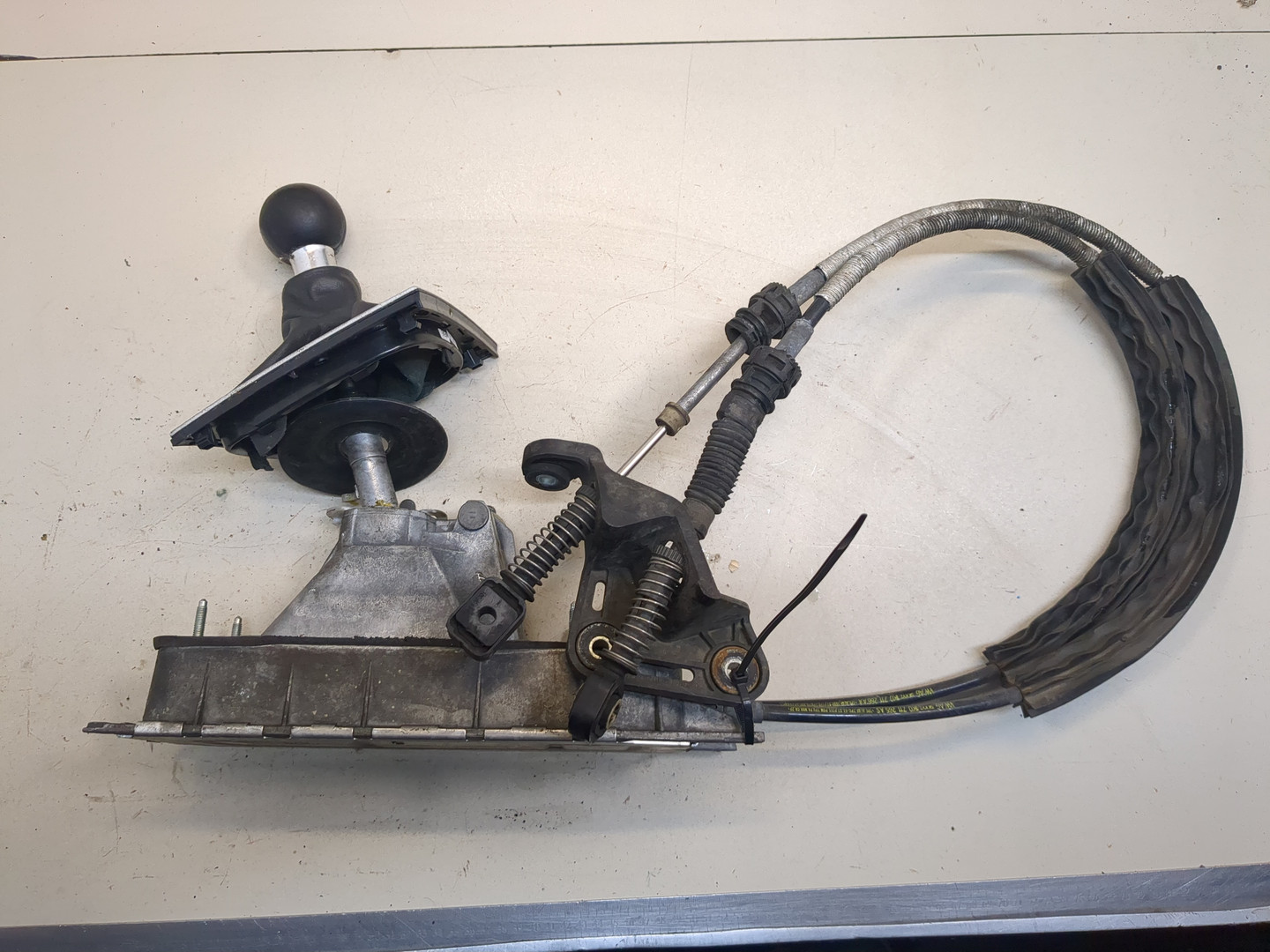 Кулиса МКПП / АКПП