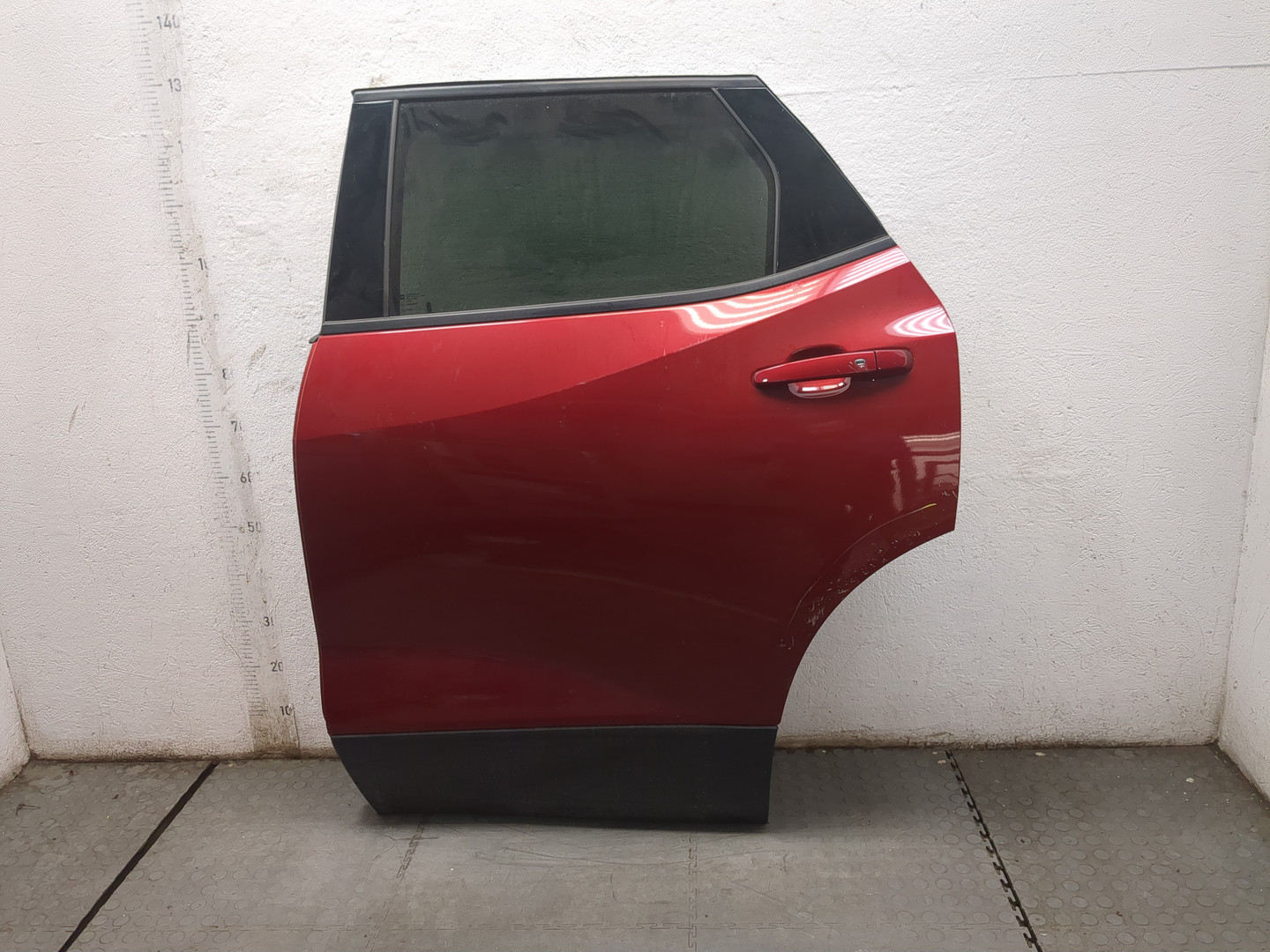 Дверь задняя левая