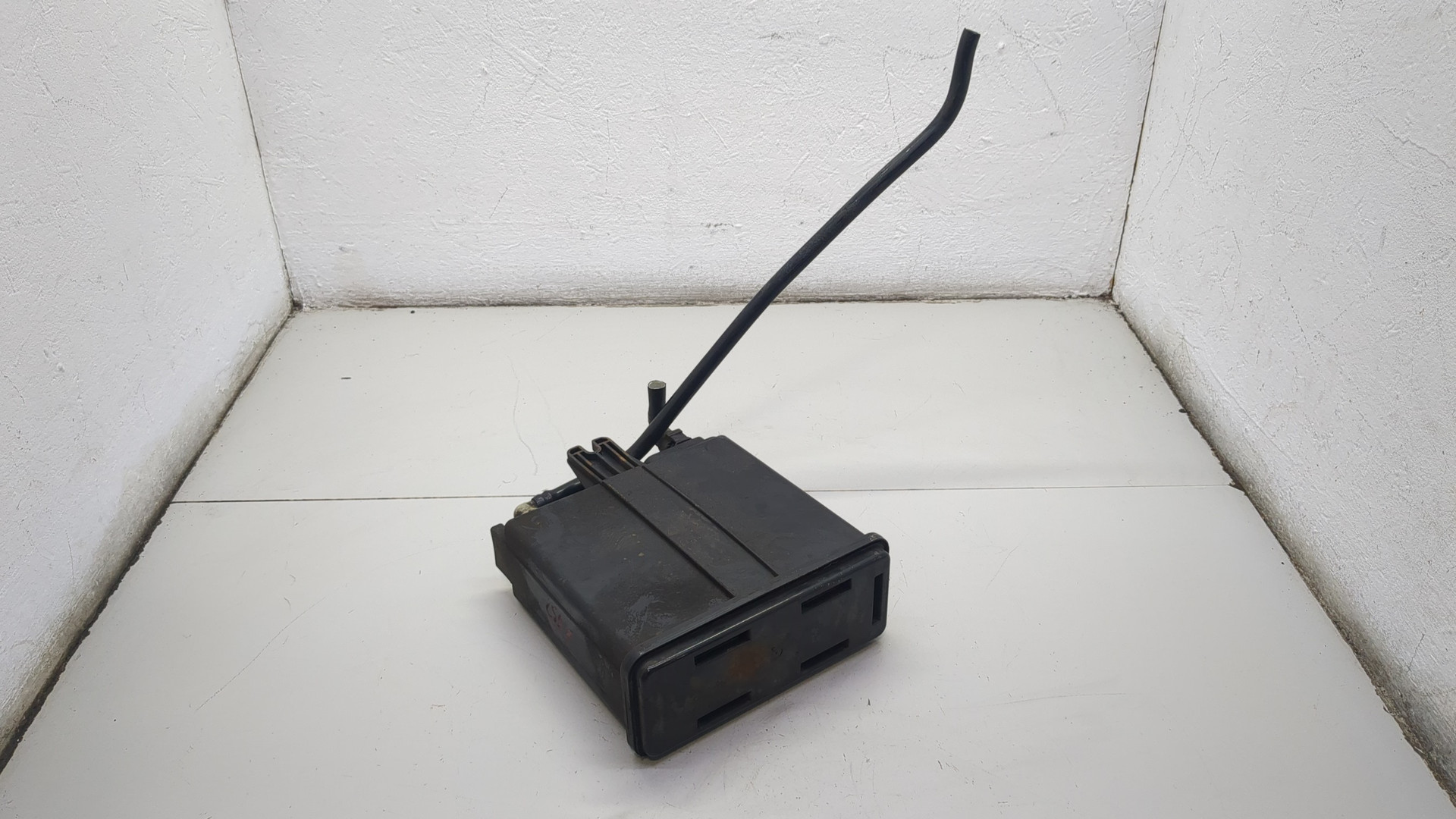 Абсорбер (фильтр угольный)