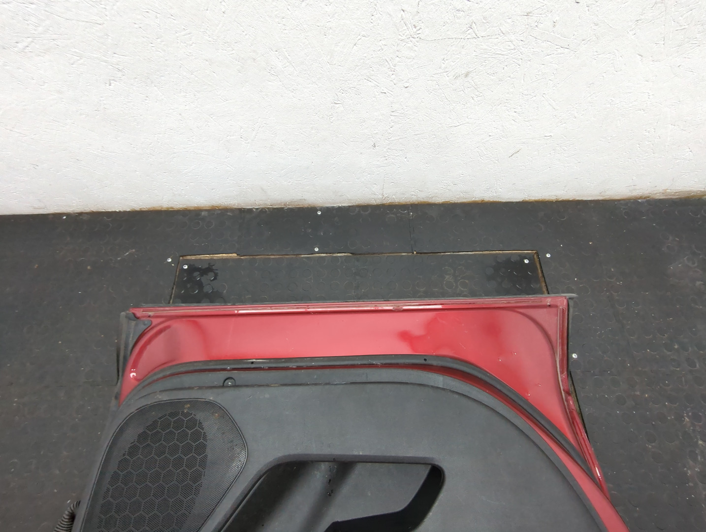 Дверь передняя левая