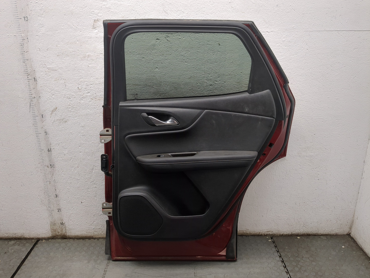 Дверь задняя правая