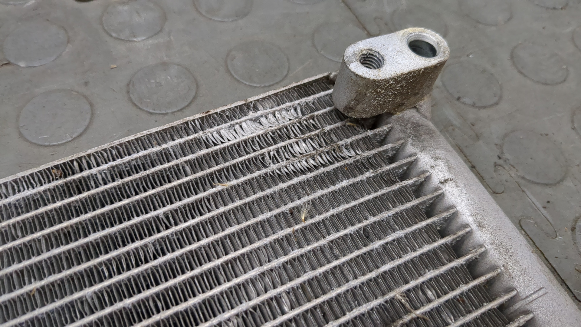 Радиатор кондиционера / конденсер