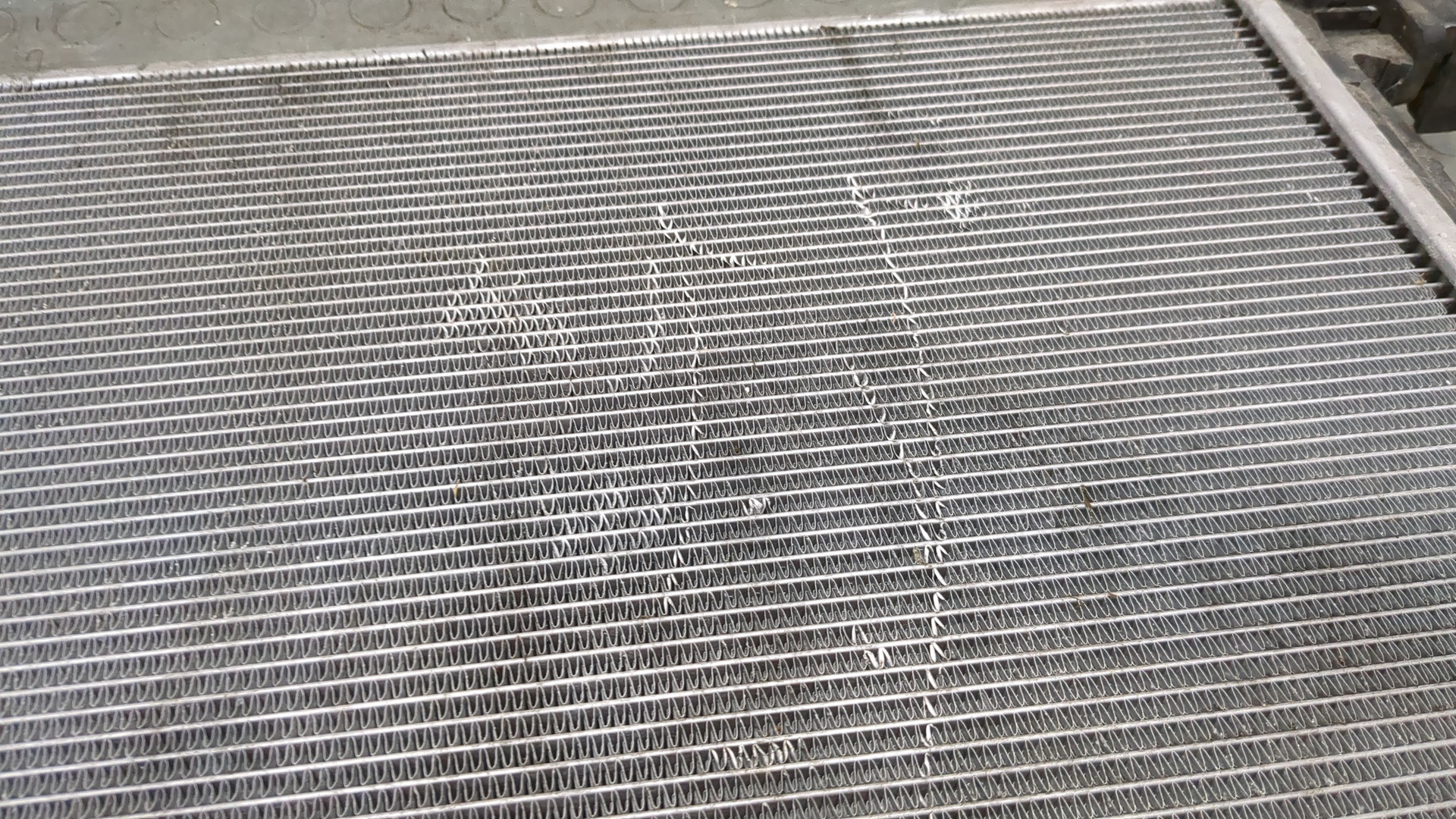 Радиатор охлаждения двигателя основной