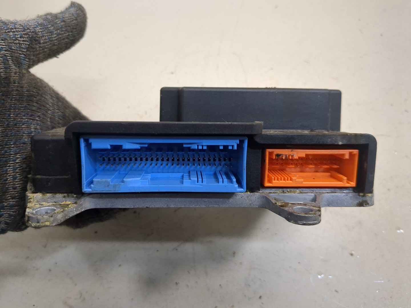 Блок управления подушек безопасности (AIR BAG)