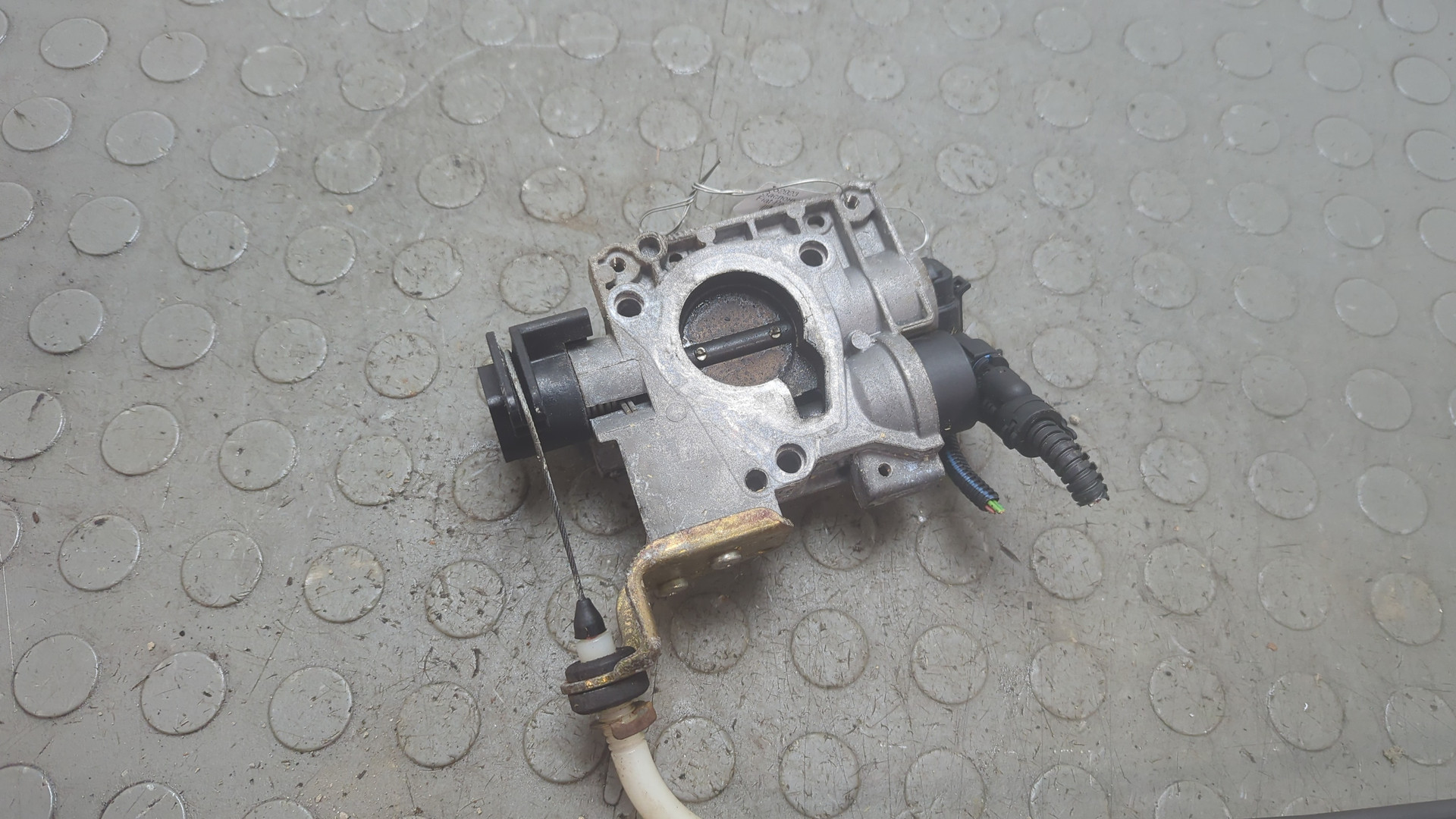 Заслонка дроссельная электрическая