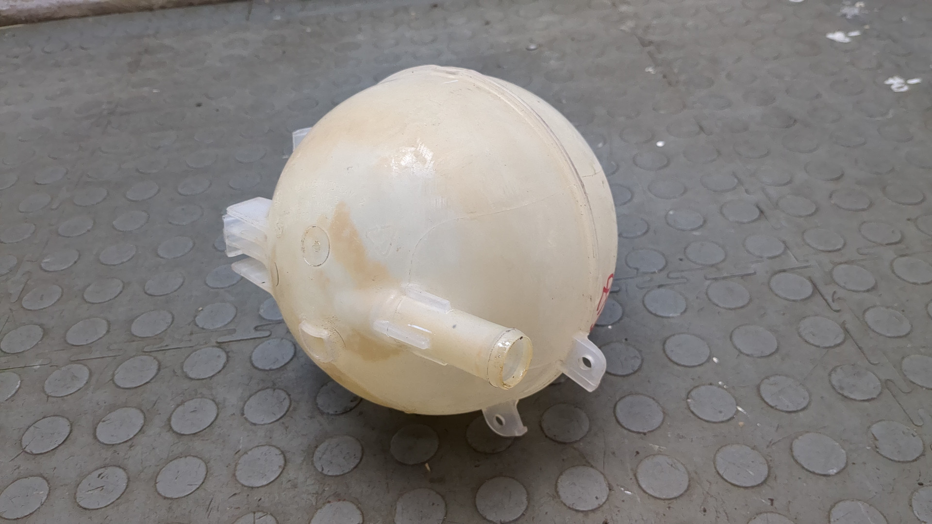 Бачок расширительный