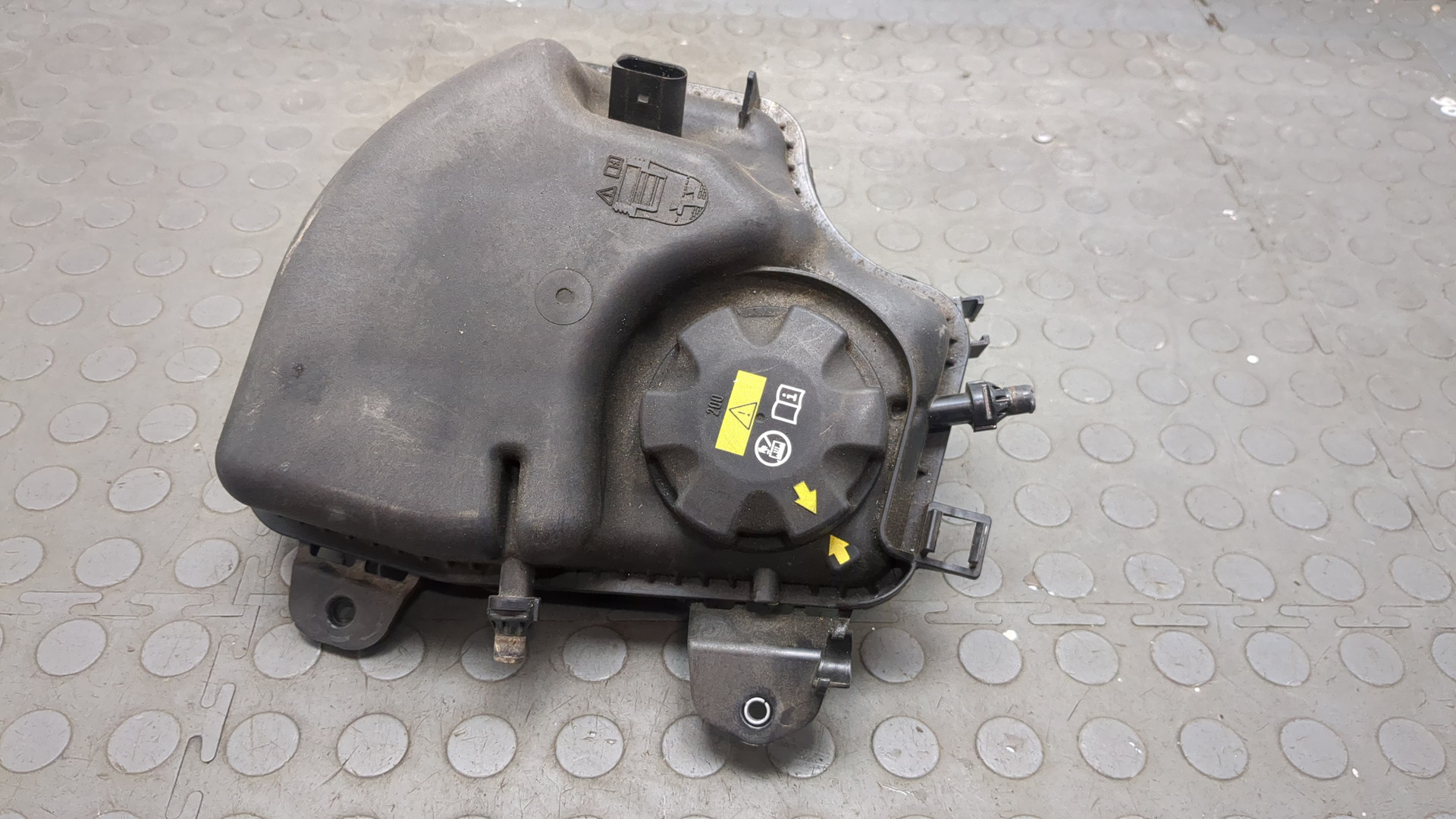 Бачок расширительный