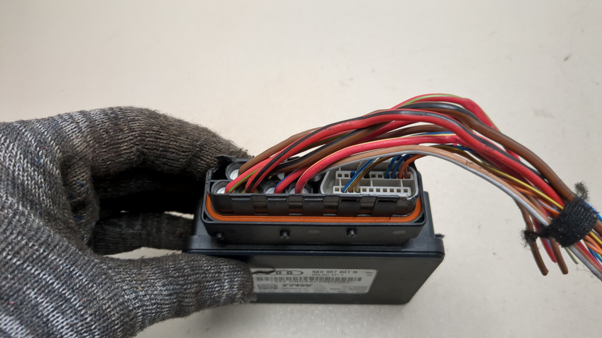 Блок управления парковочным тормозом