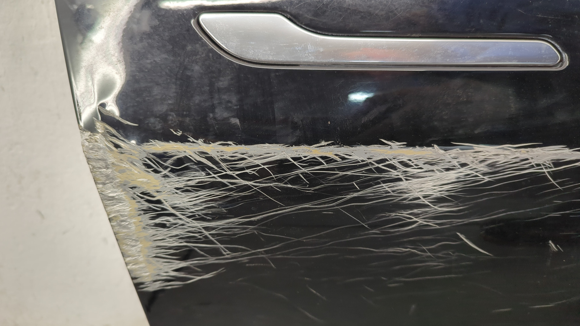 Дверь передняя правая