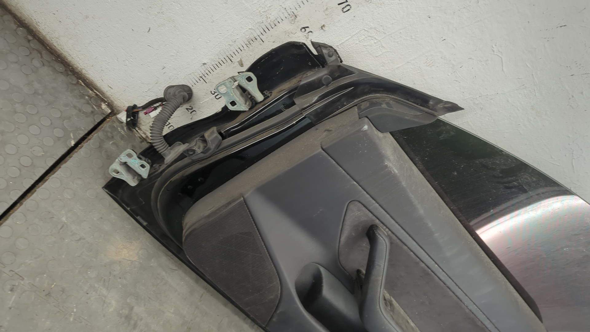 Дверь передняя правая