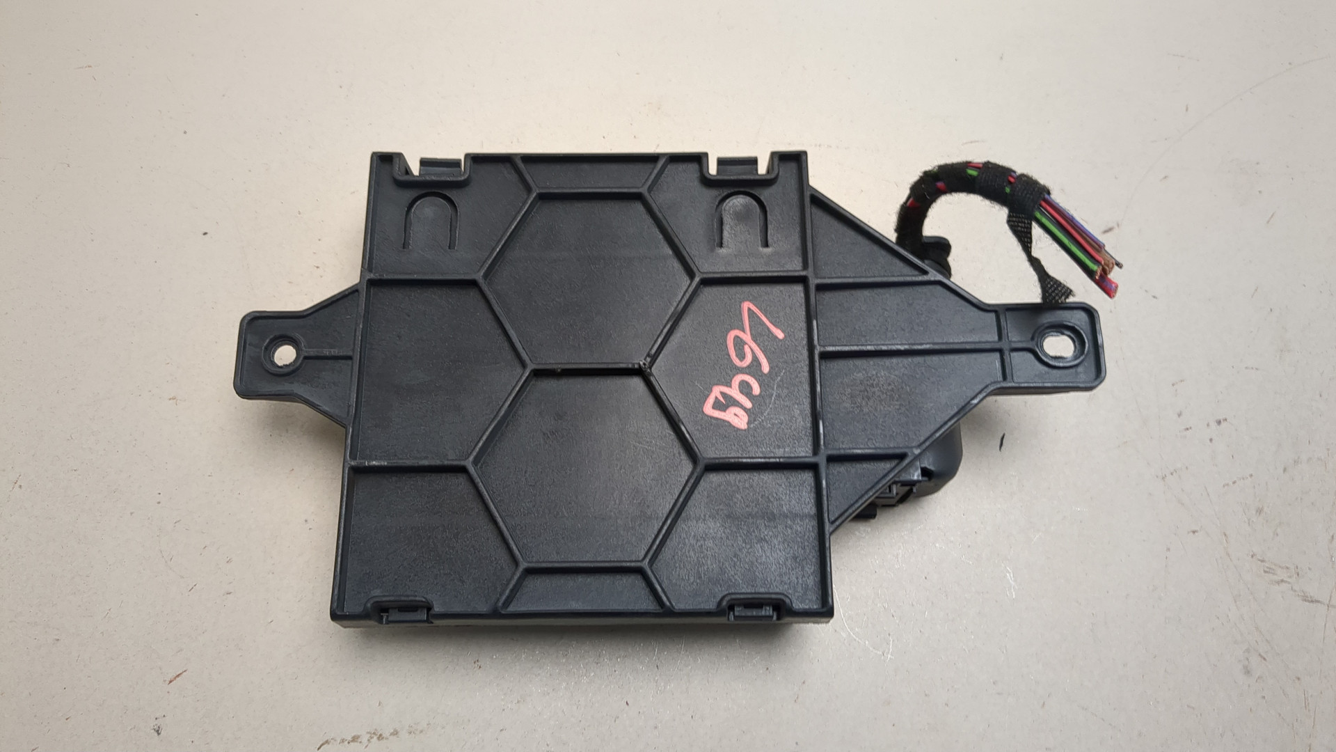 Преобразователь напряжения (адаптер)