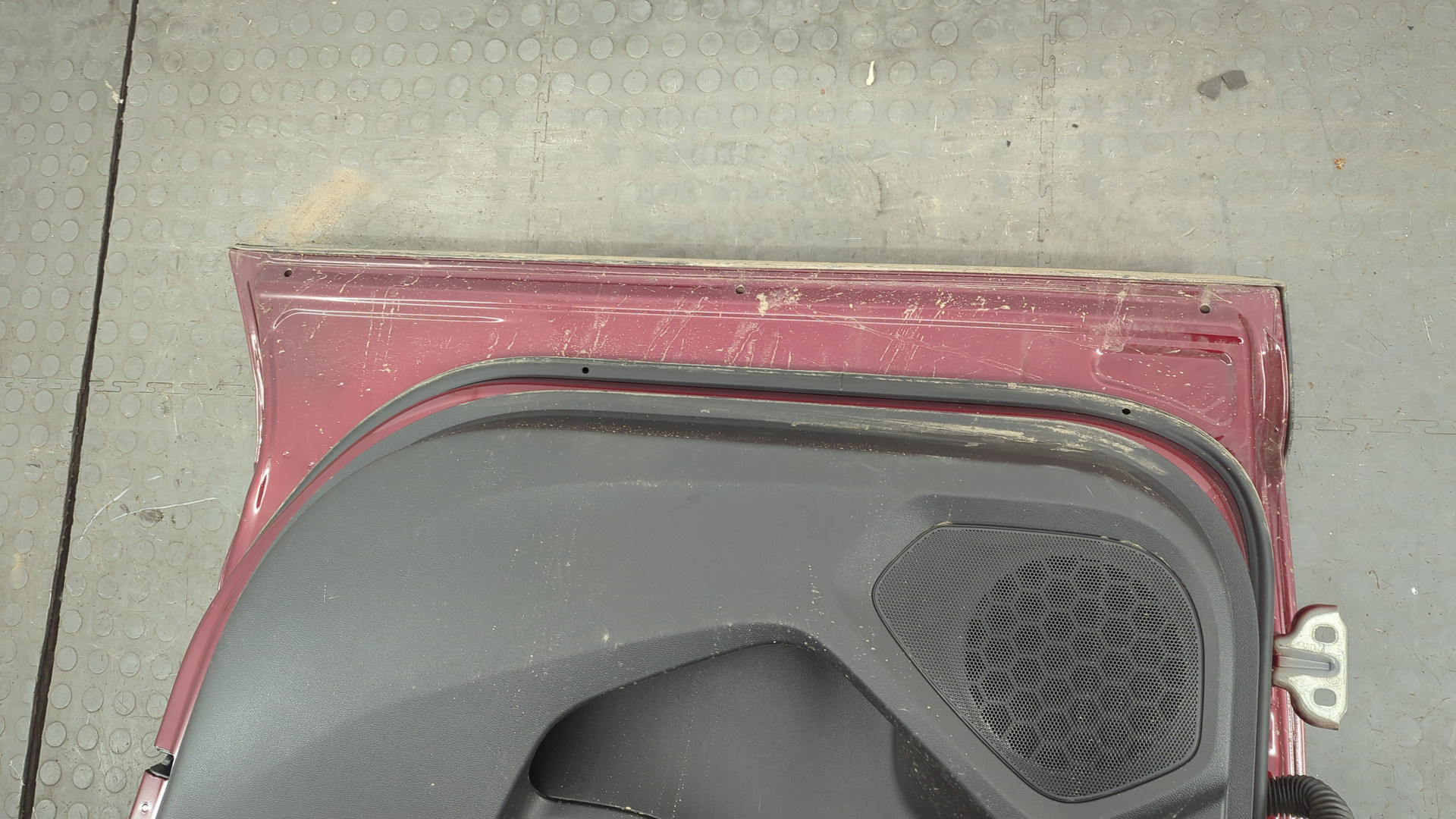 Дверь передняя правая