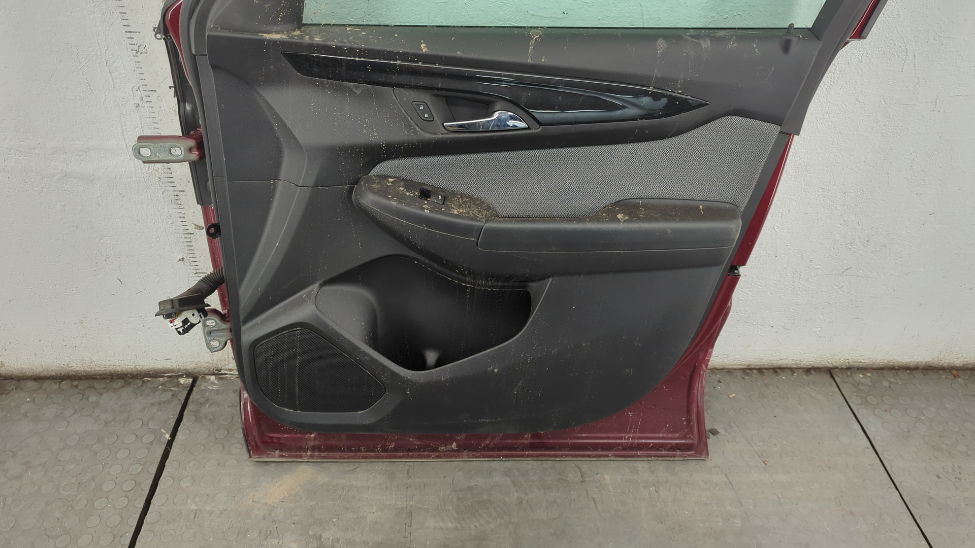 Дверь передняя правая