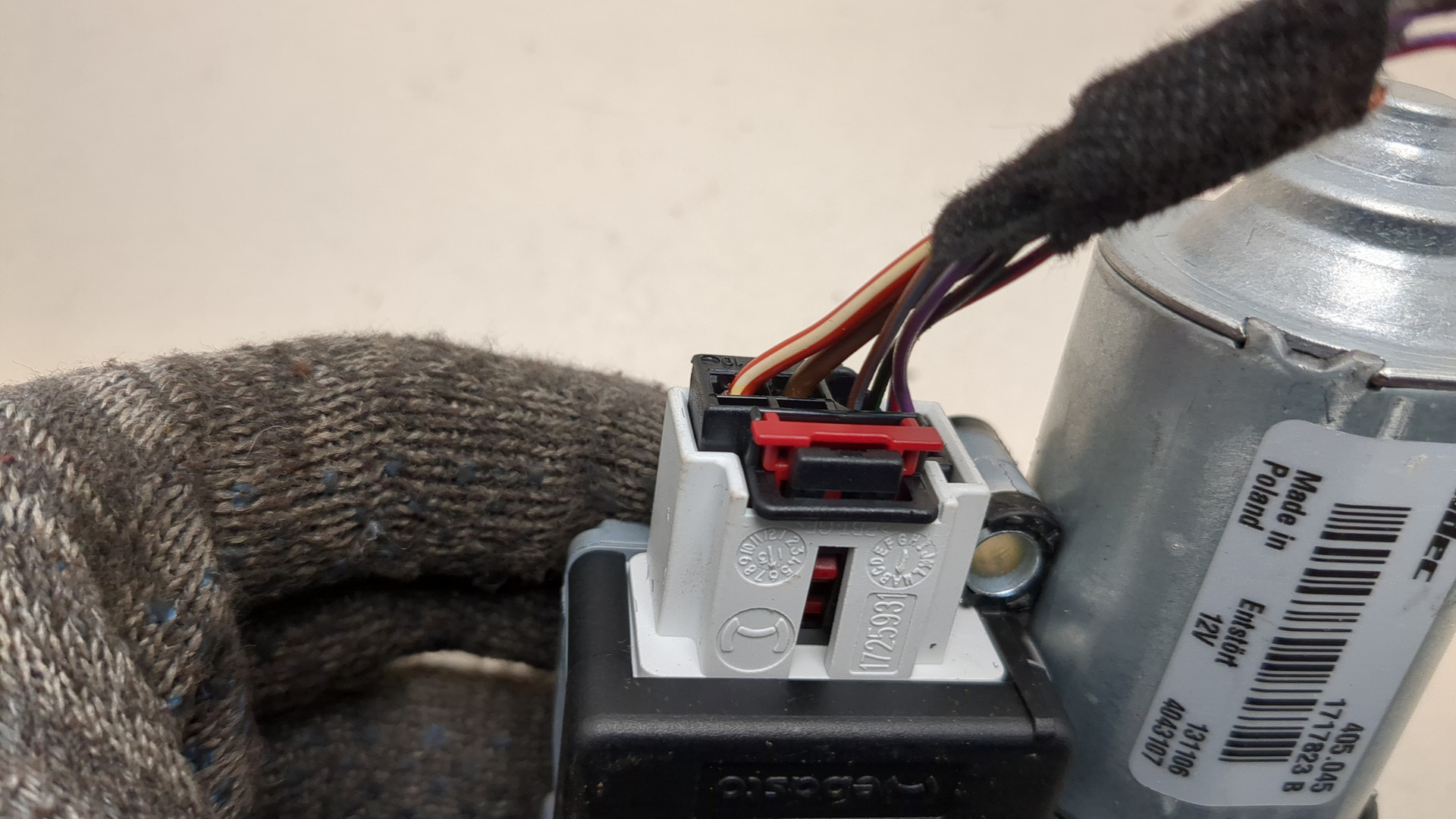 Моторчик люка