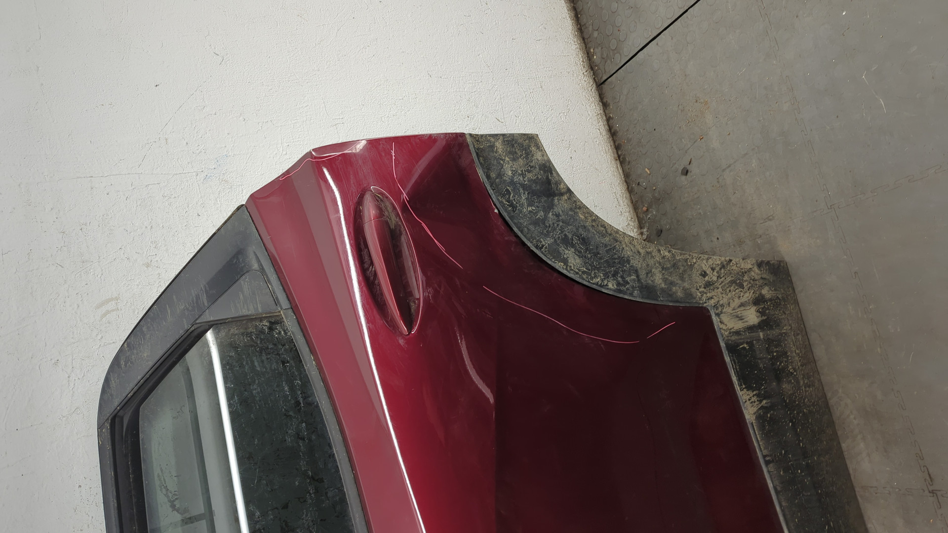 Дверь задняя левая