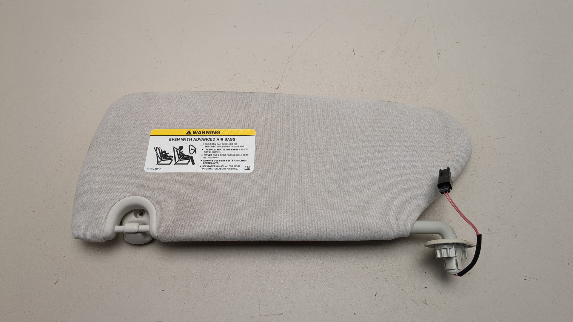 Козырек солнцезащитный