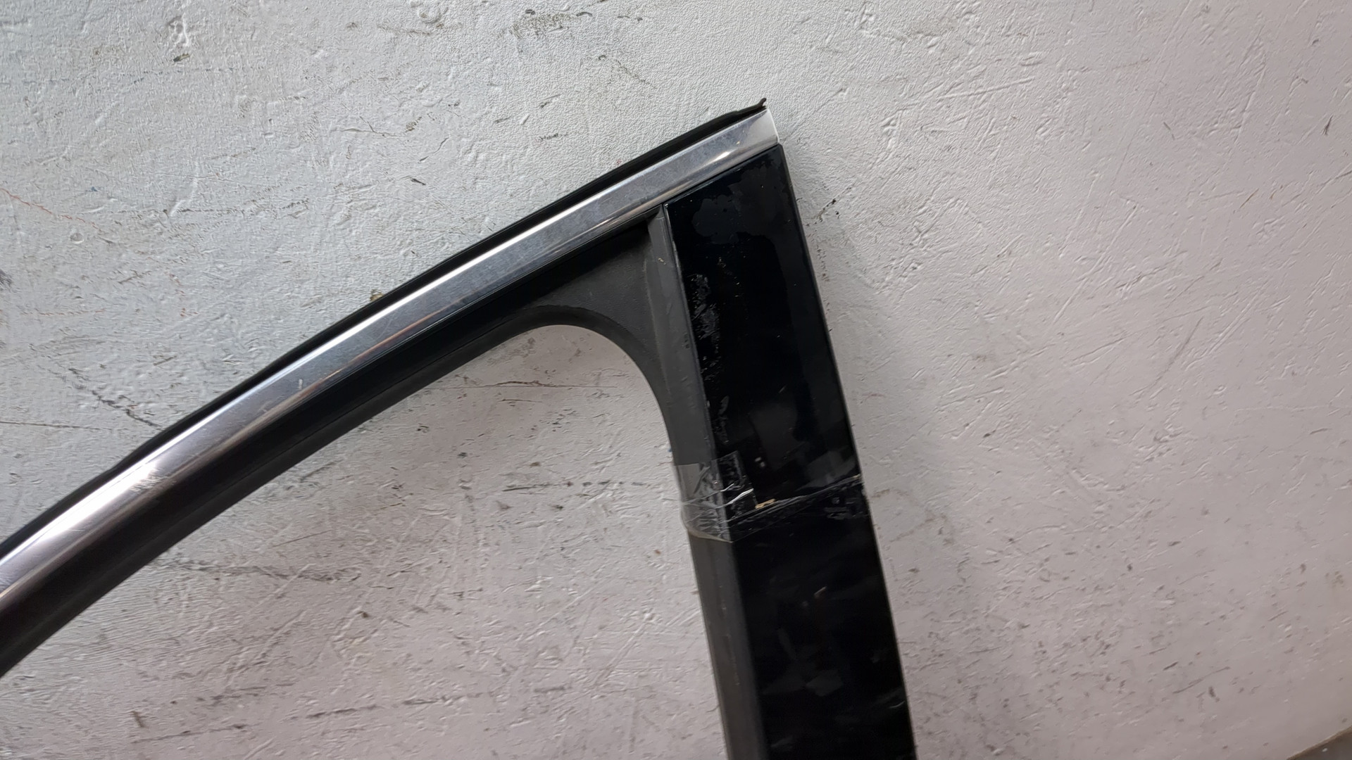 Дверь передняя левая