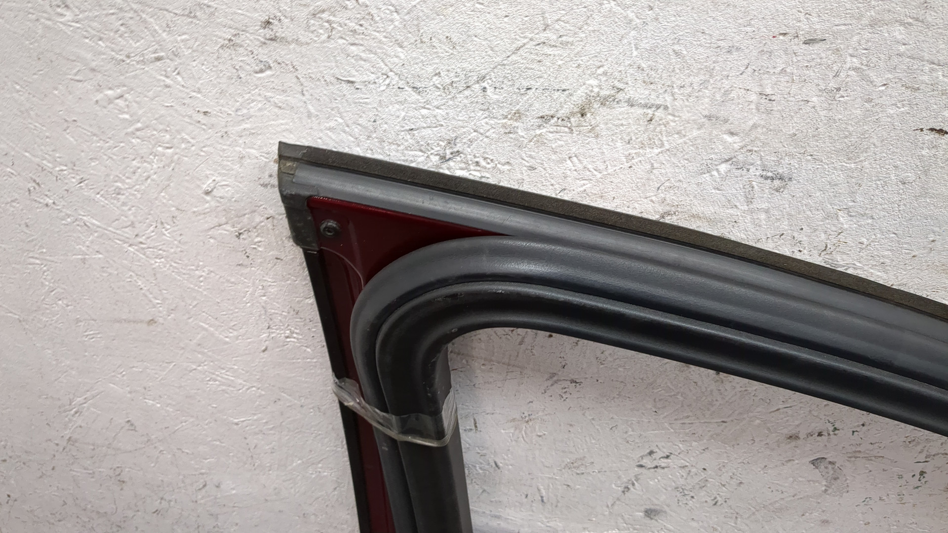 Дверь передняя левая