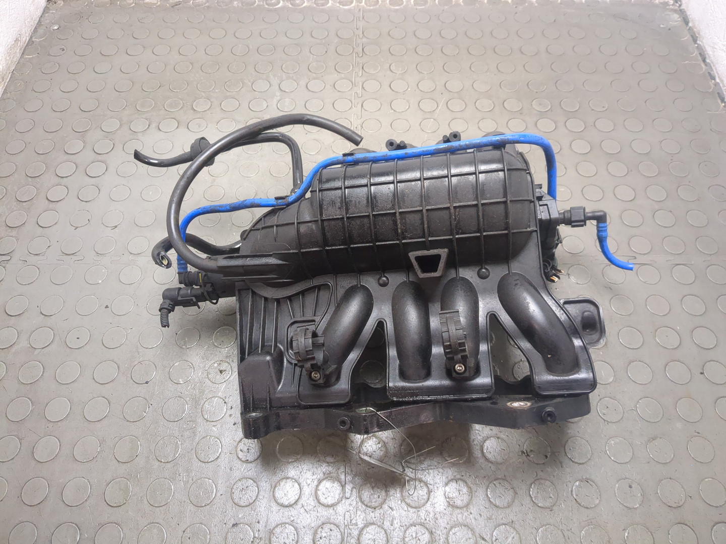 Коллектор впускной