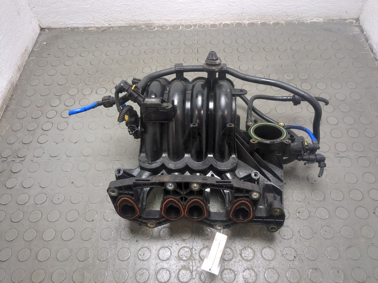 Коллектор впускной