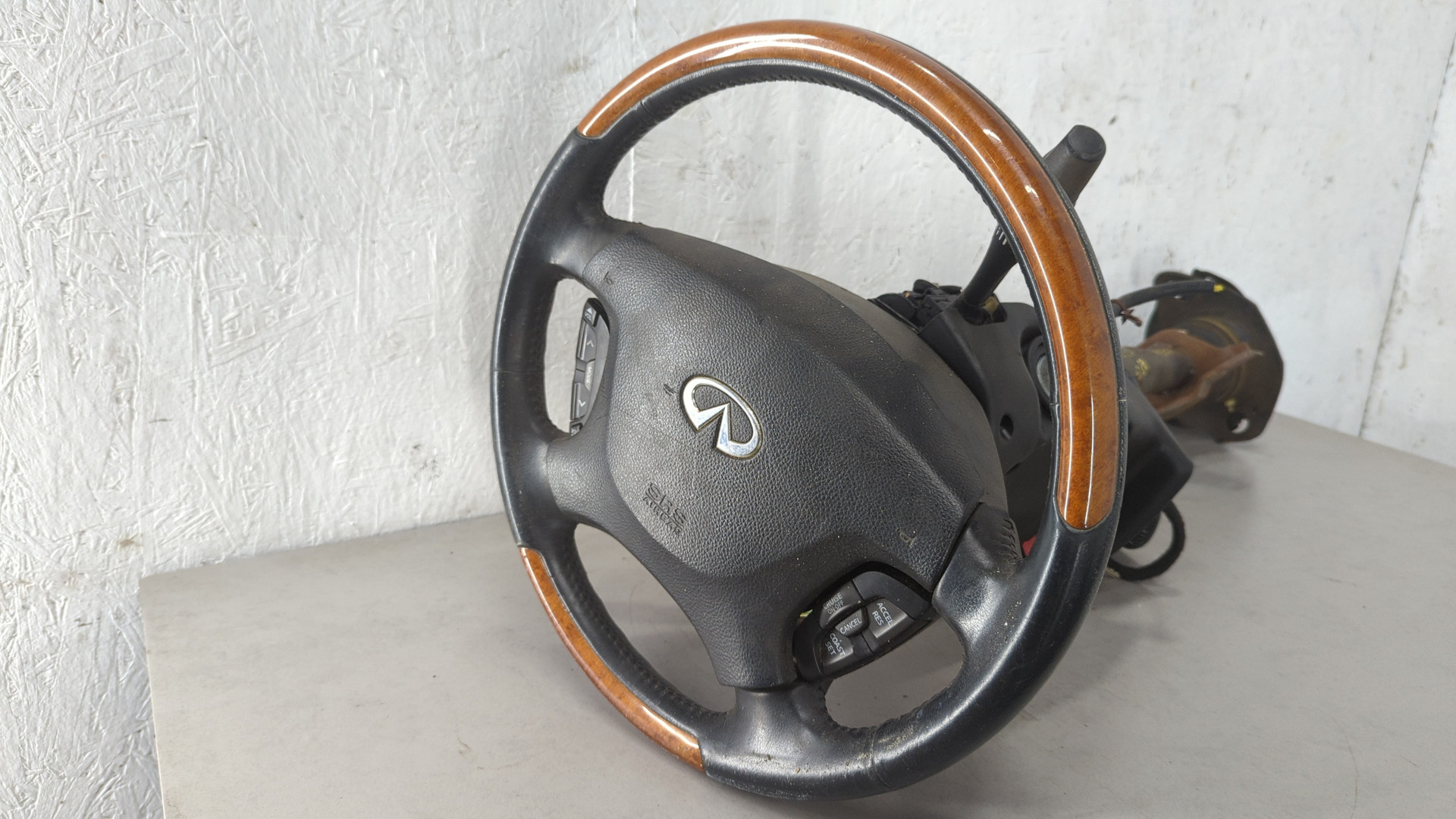 Рулевое колесо (руль)