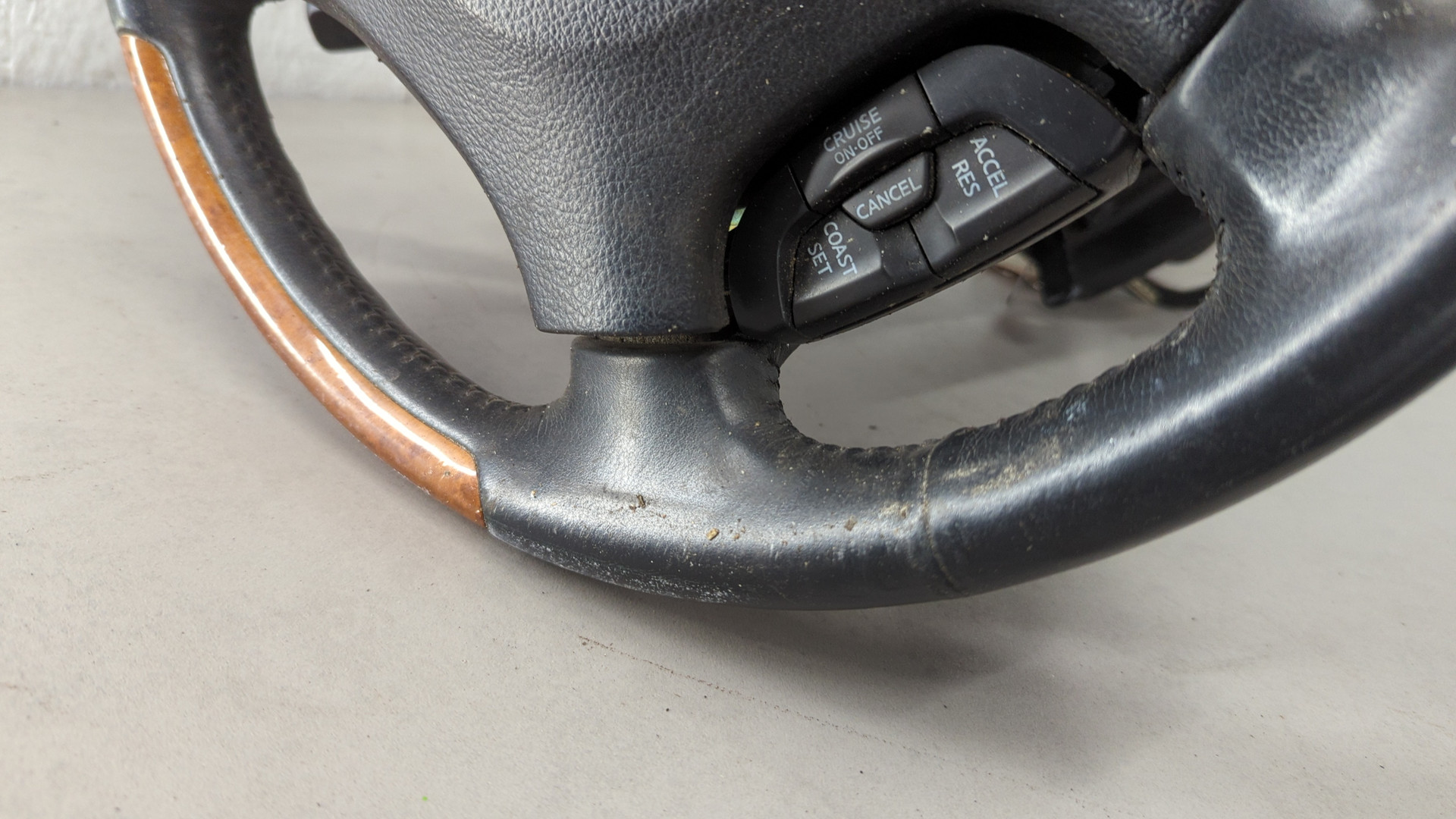 Рулевое колесо (руль)