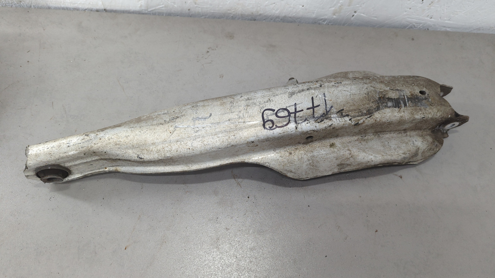 Рычаг задний