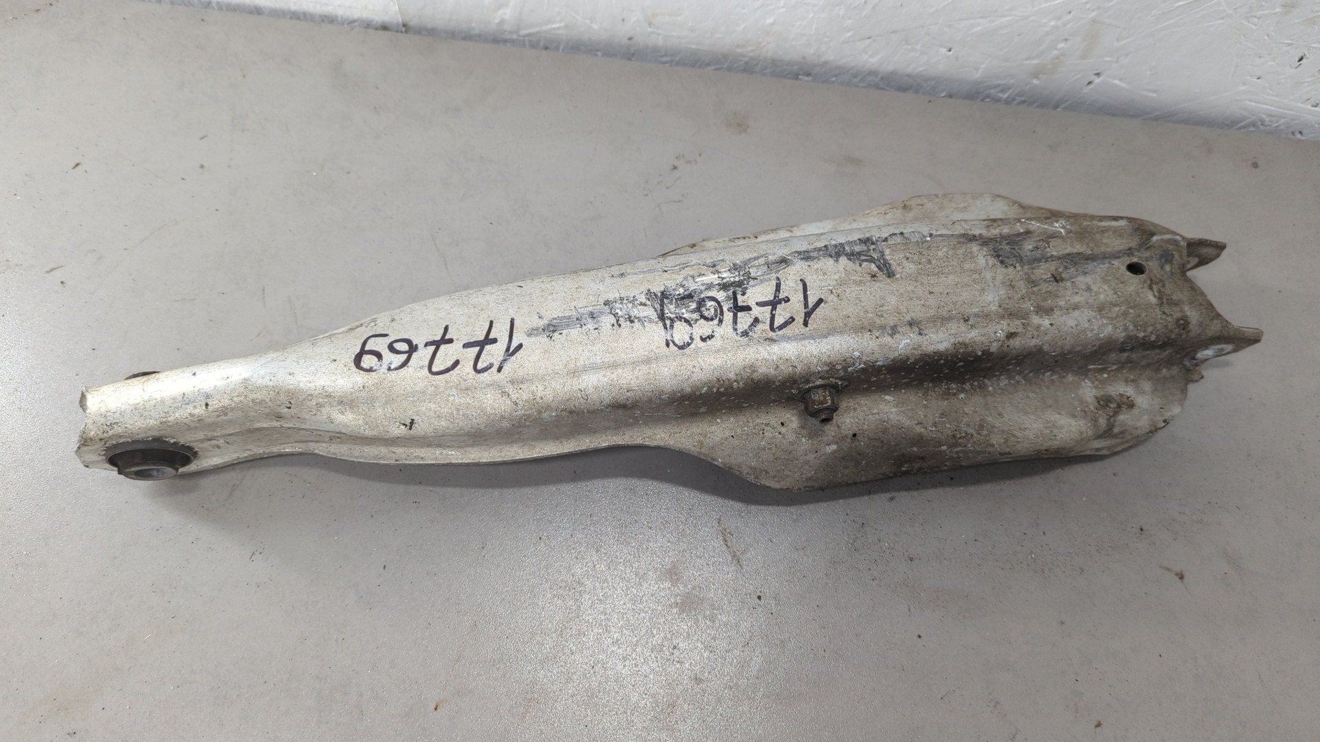 Рычаг задний