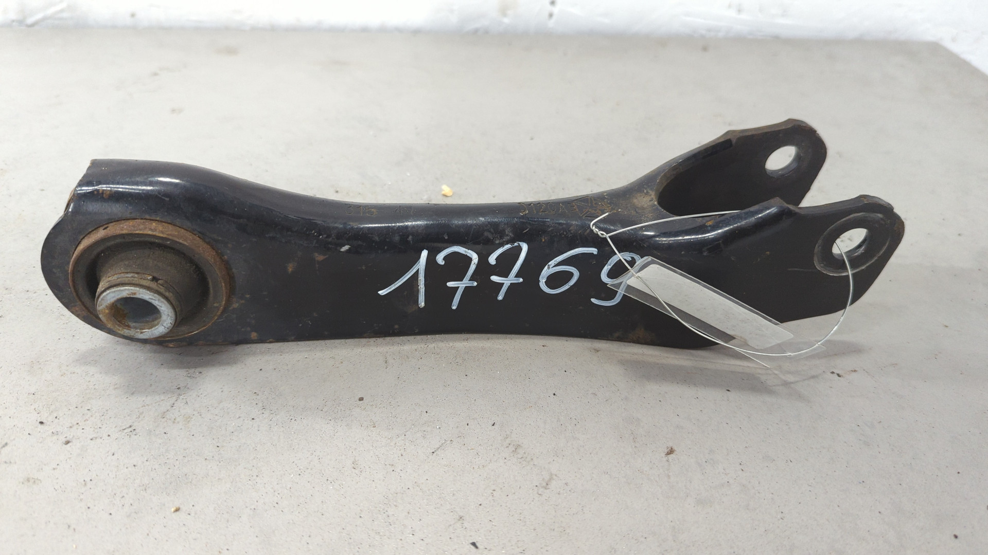 Рычаг задний