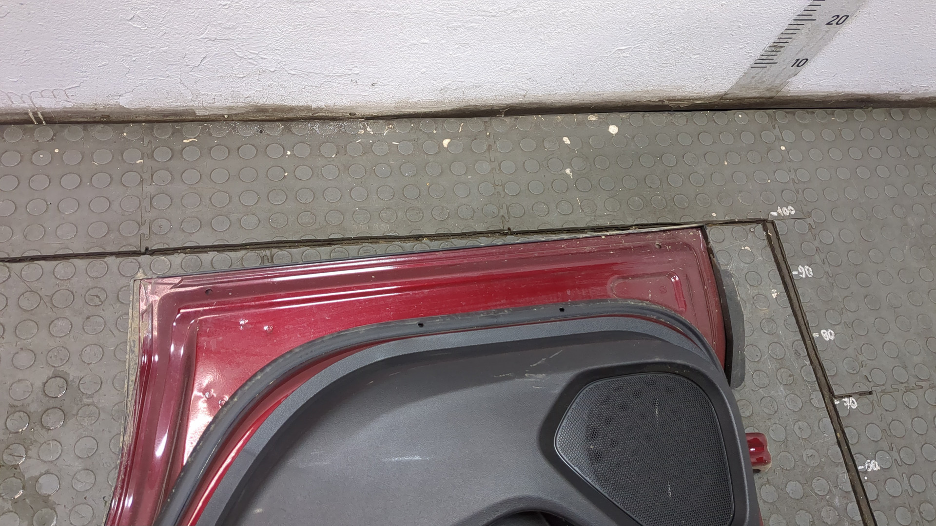 Дверь задняя правая