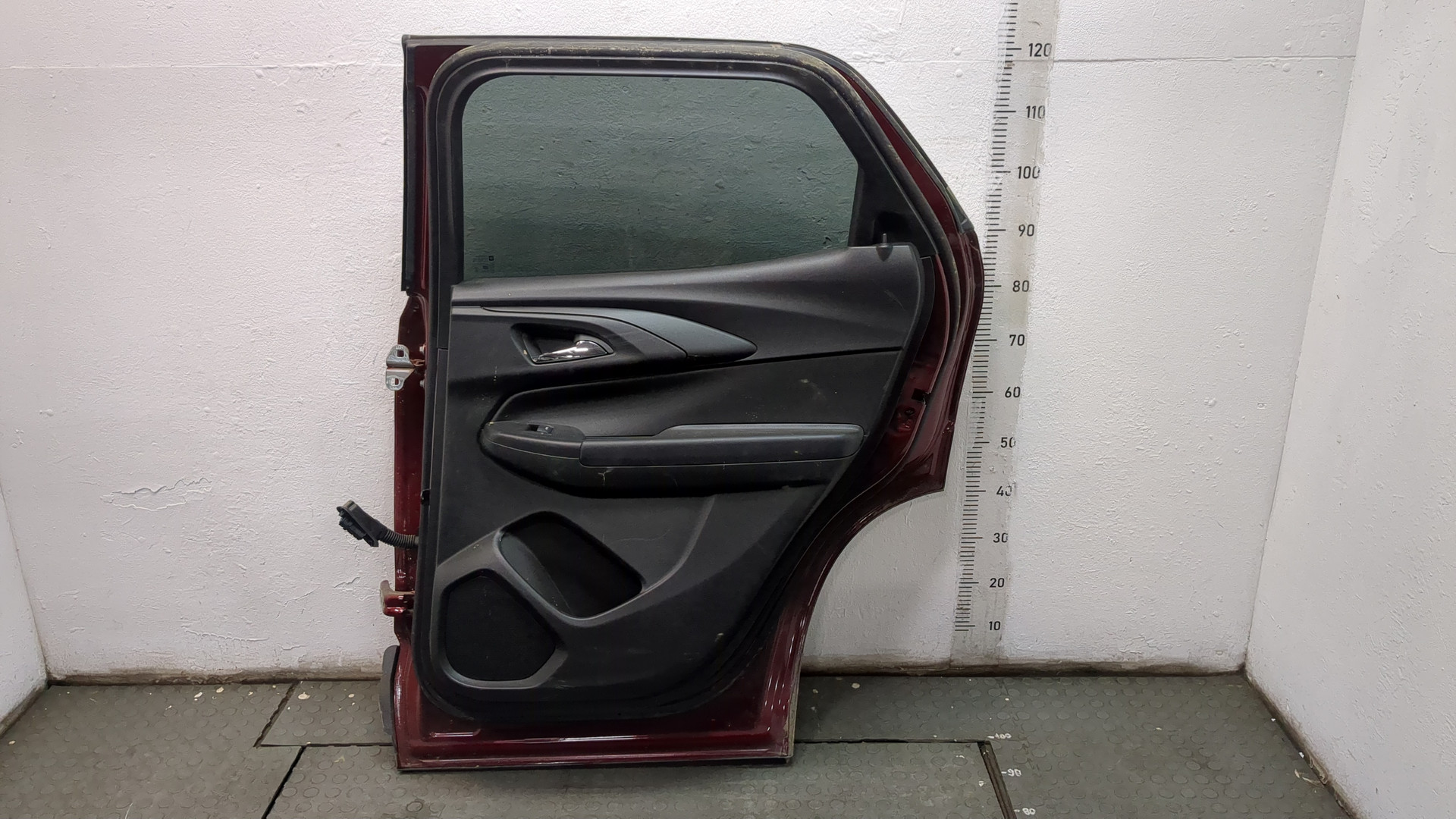 Дверь задняя правая