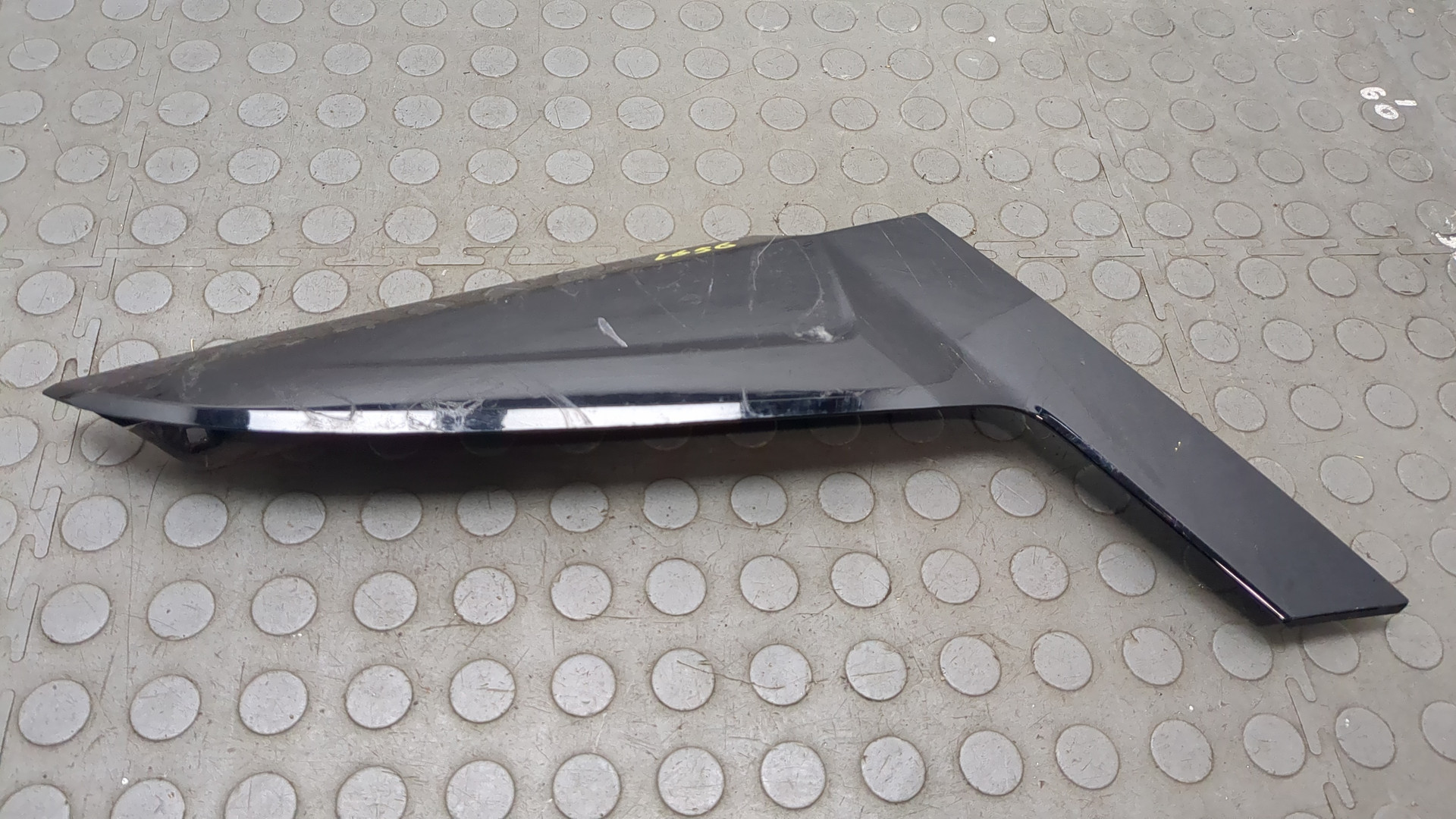 Накладка (кузов наружные)