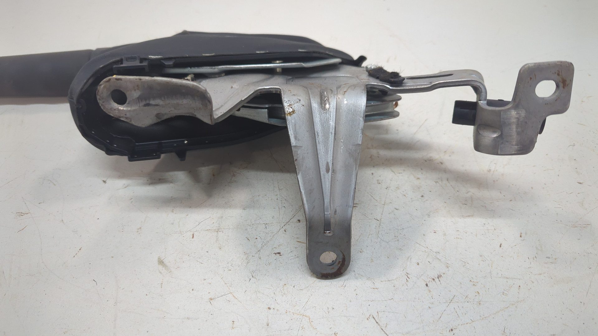 Рычаг стояночного тормоза